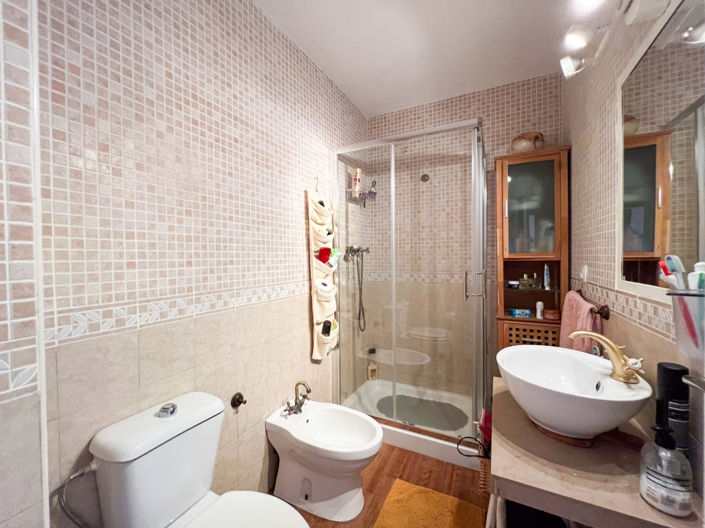 Image No.7-3 Bed Villa for sale