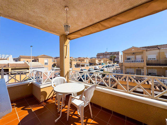 Image No.2-Villa de 2 chambres à vendre à Torrevieja