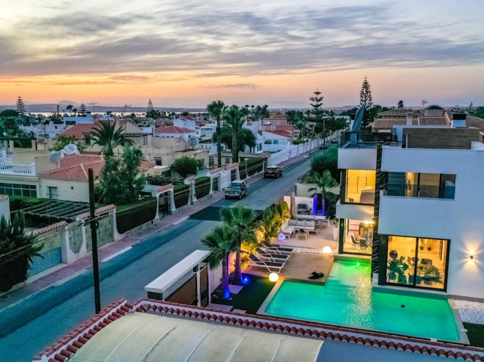 Image No.19-3 Bed Villa for sale