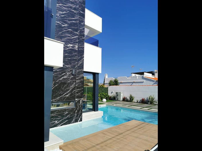 Image No.4-3 Bed Villa for sale