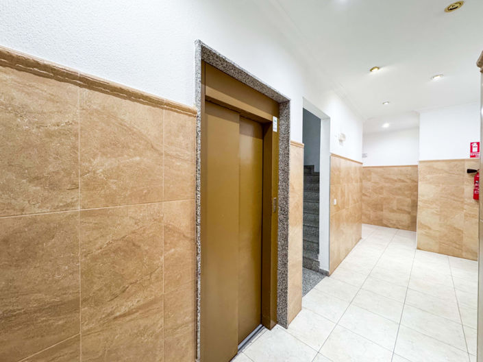 Image No.2-Appartement de 2 chambres à vendre à Torrevieja