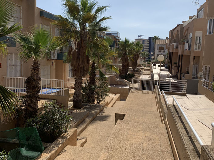 Image No.1-2 Bed Townhouse for sale