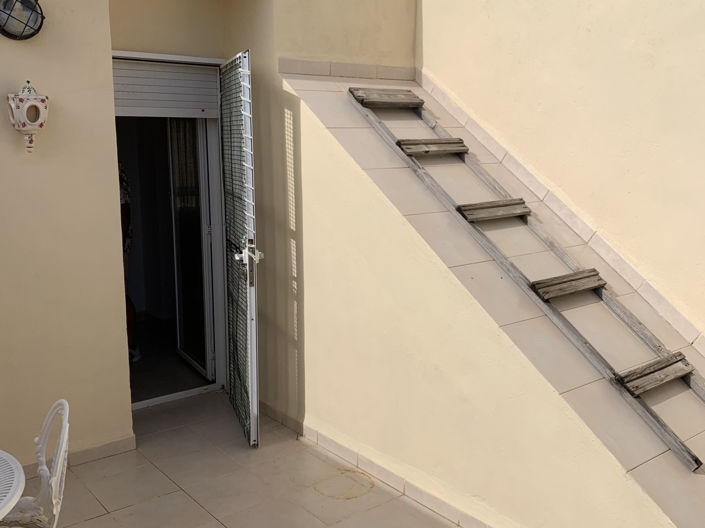 Image No.19-2 Bed Townhouse for sale