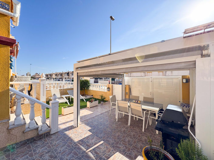 Image No.30-2 Bed Townhouse for sale