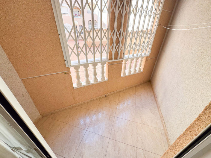 Image No.20-3 Bed Apartment for sale