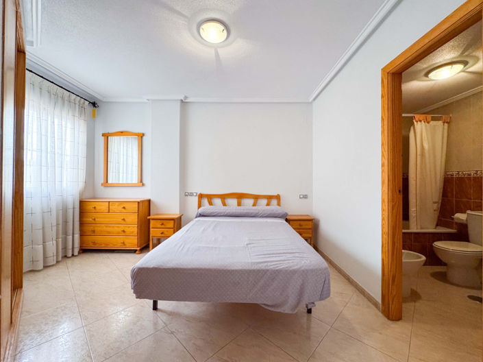 Image No.29-3 Bed Apartment for sale