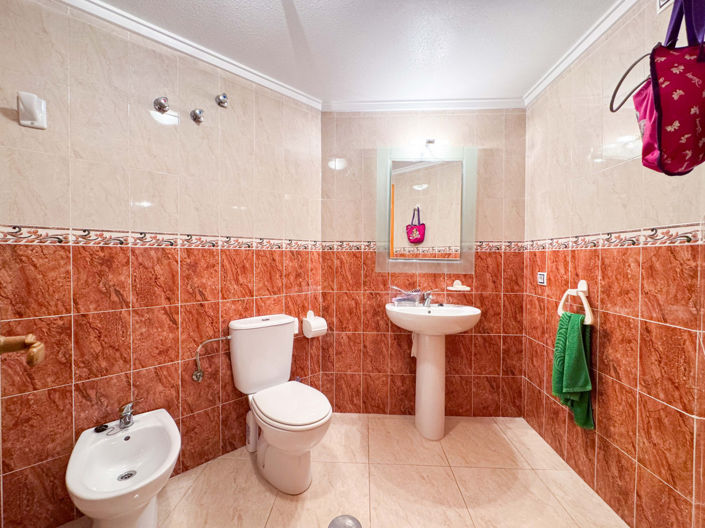 Image No.8-3 Bed Apartment for sale