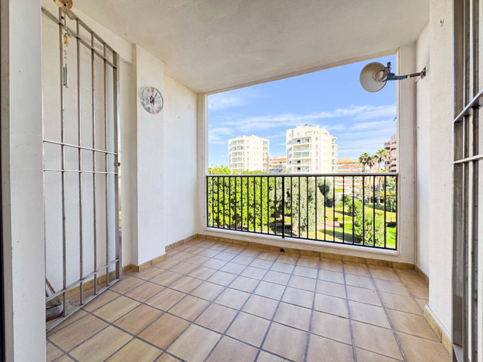 Image No.15-2 Bed Townhouse for sale