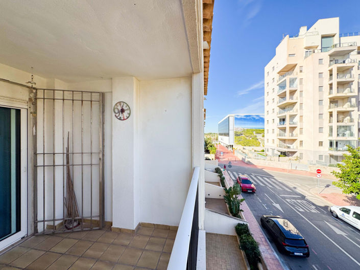 Image No.37-2 Bed Townhouse for sale