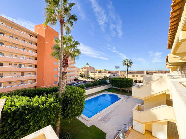 Image No.8-2 Bed Townhouse for sale