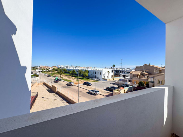 Image No.21-2 Bed Apartment for sale