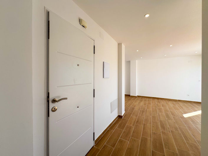 Image No.23-2 Bed Apartment for sale