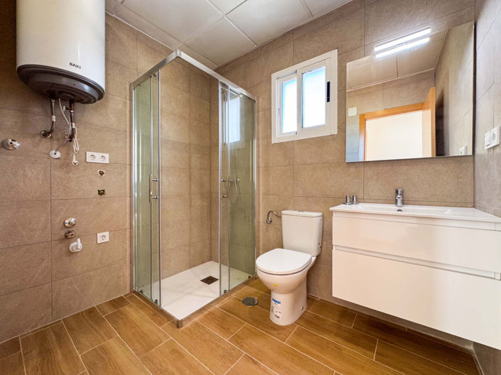 Image No.24-2 Bed Apartment for sale