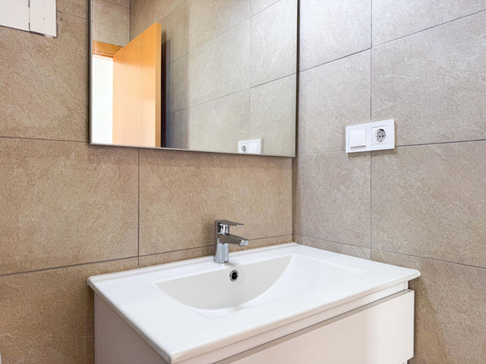 Image No.25-2 Bed Apartment for sale