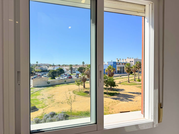 Image No.28-2 Bed Apartment for sale