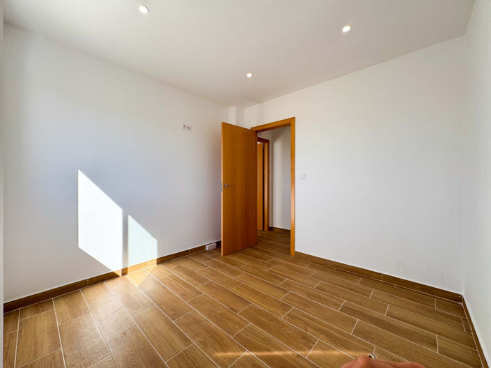 Image No.29-2 Bed Apartment for sale