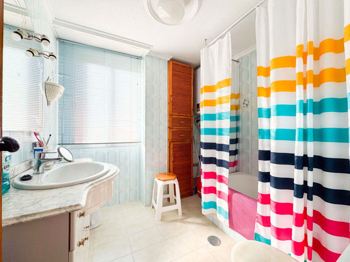 Image No.18-3 Bed Apartment for sale