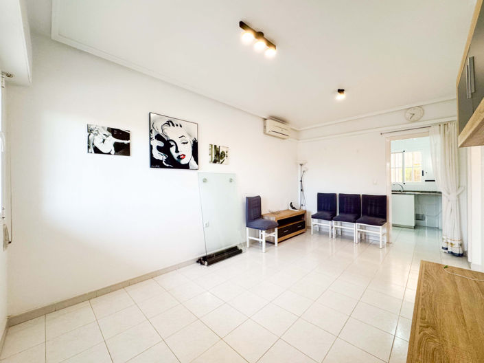Image No.2-Appartement de 2 chambres à vendre à Torrevieja