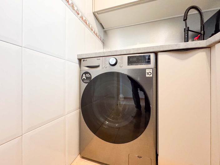 Image No.19-2 Bed Apartment for sale