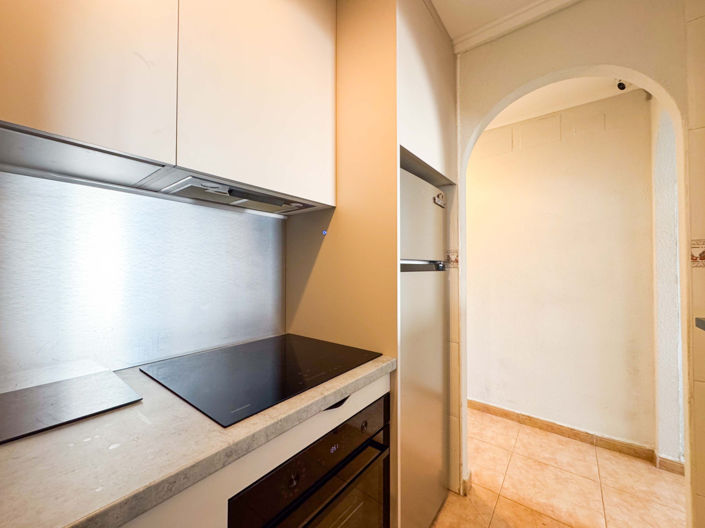 Image No.20-2 Bed Apartment for sale