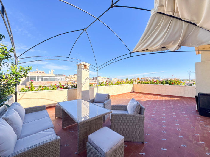 Image No.32-2 Bed Apartment for sale