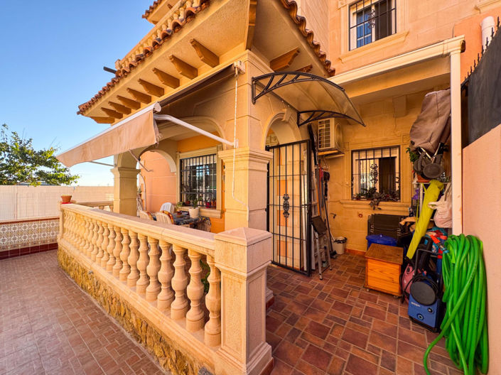 Image No.13-3 Bed Townhouse for sale