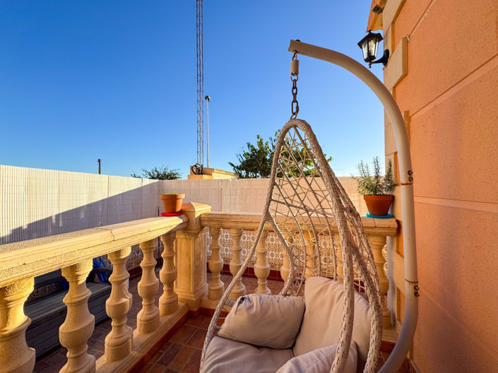 Image No.16-3 Bed Townhouse for sale