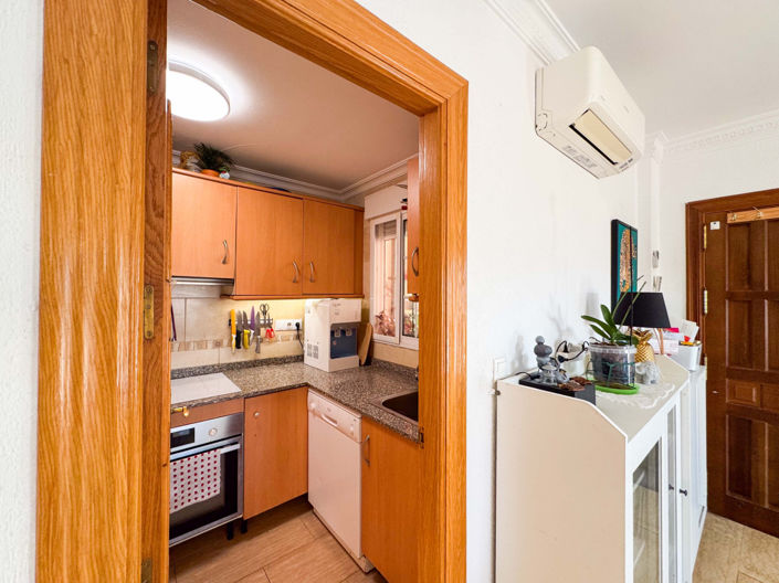 Image No.21-3 Bed Townhouse for sale