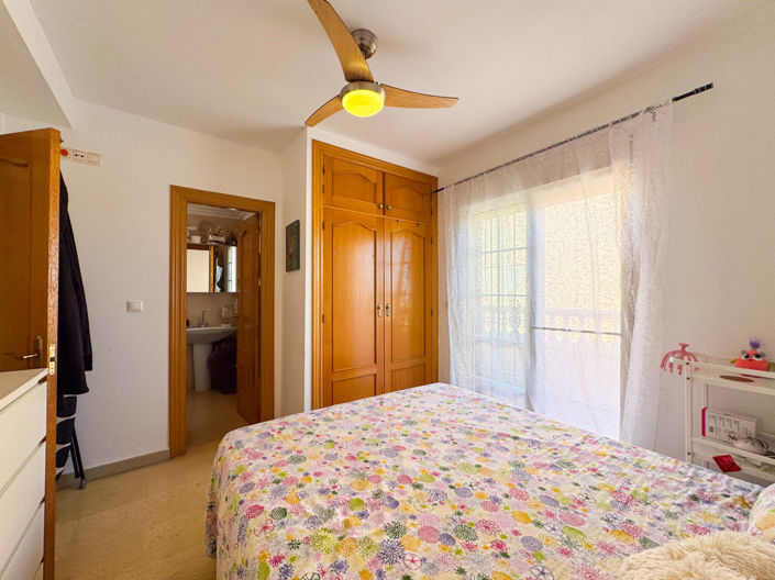 Image No.34-3 Bed Townhouse for sale