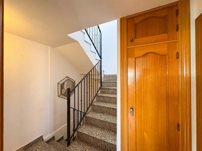 Image No.43-3 Bed Townhouse for sale