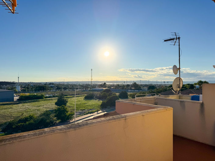 Image No.50-3 Bed Townhouse for sale