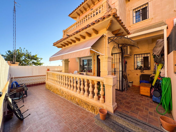 Image No.9-3 Bed Townhouse for sale