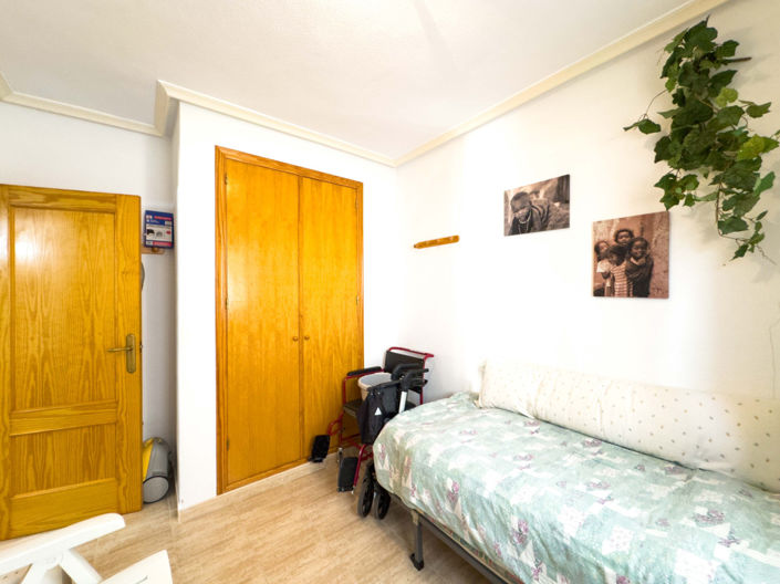 Image No.22-2 Bed Apartment for sale