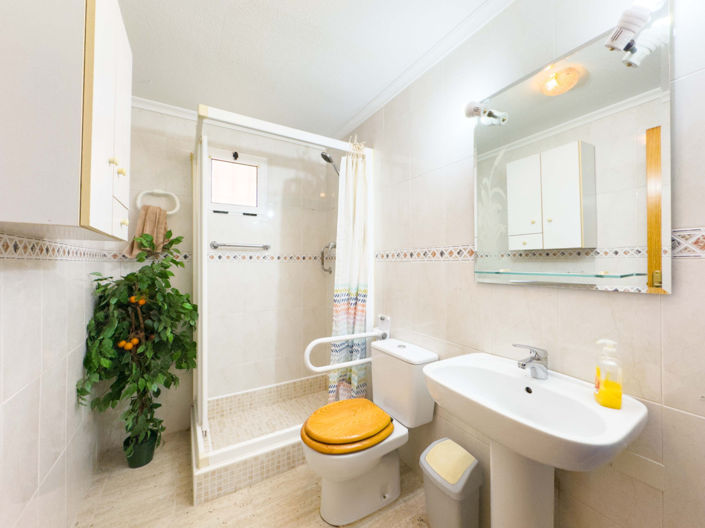 Image No.23-2 Bed Apartment for sale