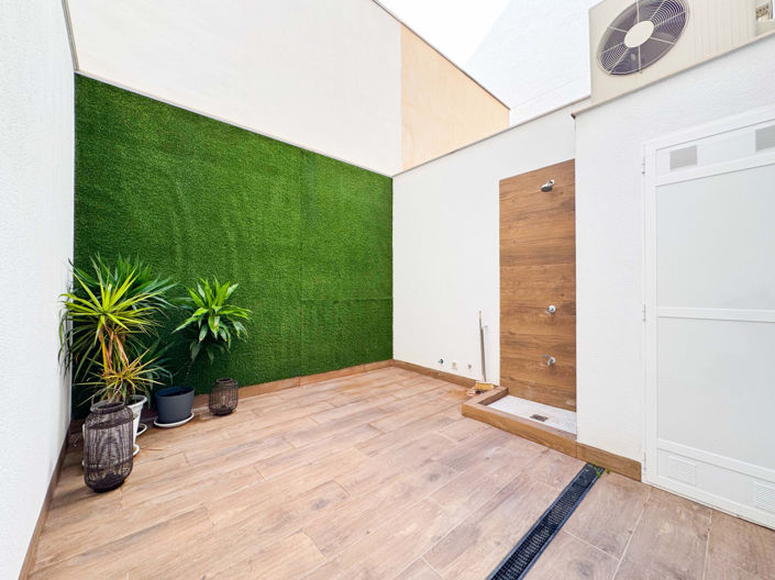 Image No.28-2 Bed Apartment for sale