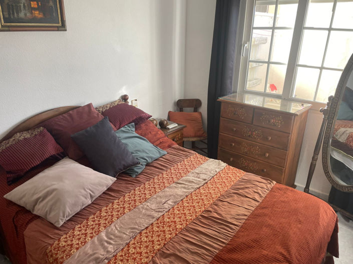 Image No.10-2 Bed Villa for sale