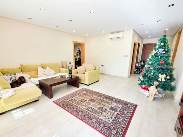 Image No.8-5 Bed Villa for sale