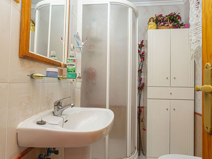 Image No.32-2 Bed Apartment for sale