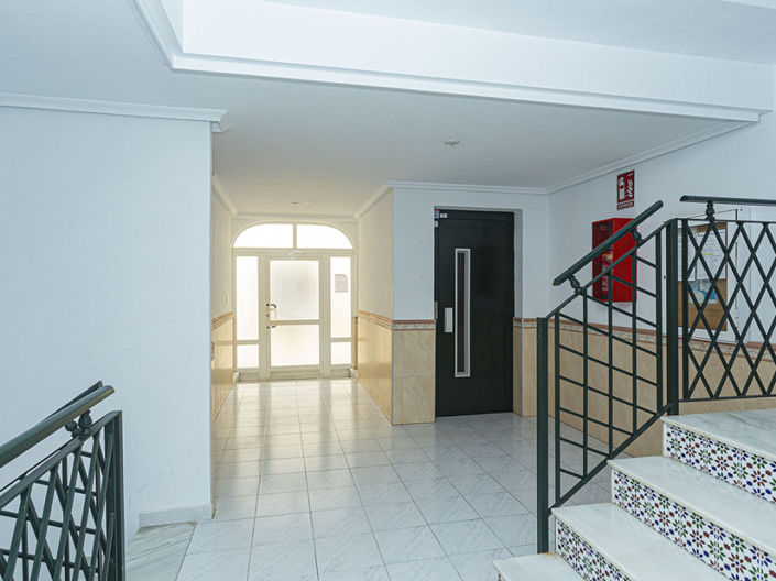 Image No.40-2 Bed Apartment for sale