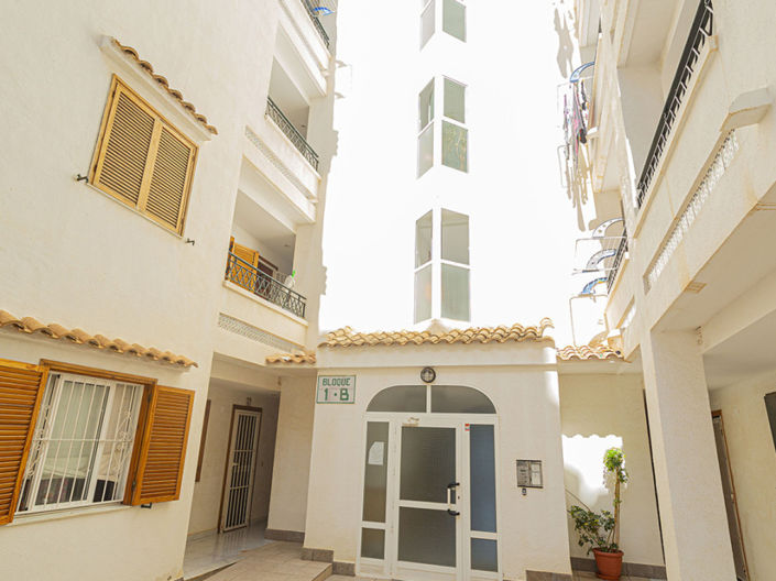 Image No.43-2 Bed Apartment for sale