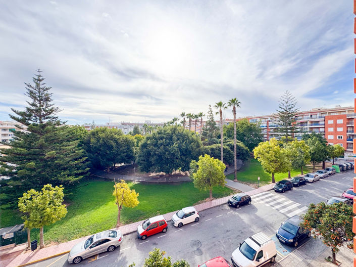 Image No.28-3 Bed Apartment for sale