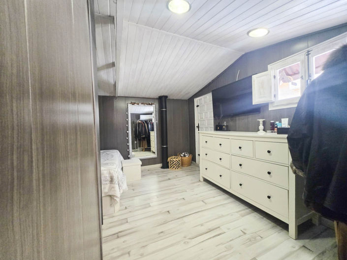 Image No.16-3 Bed Townhouse for sale