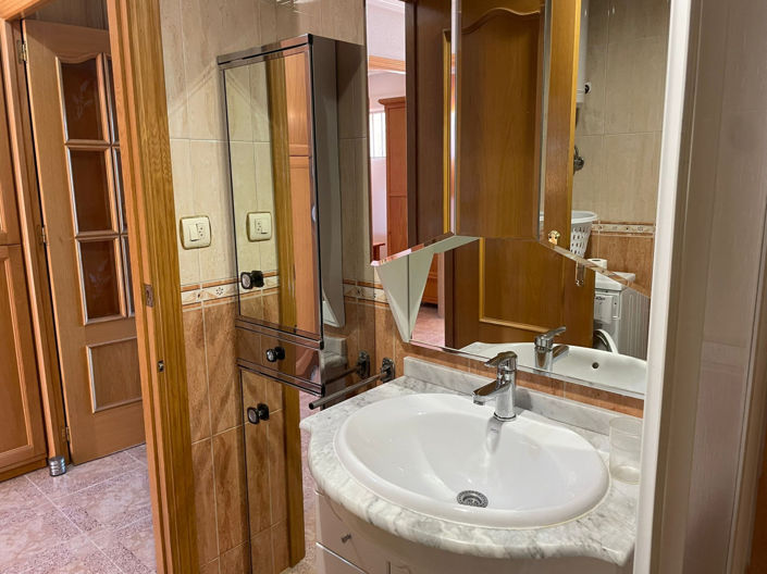 Image No.18-2 Bed Apartment for sale