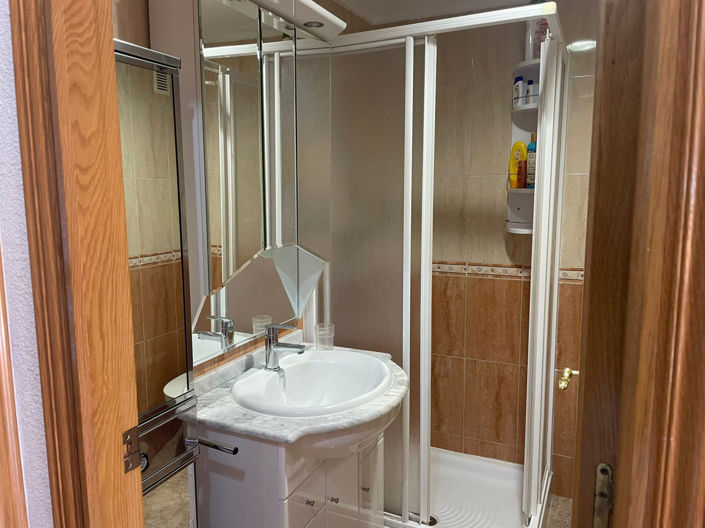 Image No.20-2 Bed Apartment for sale