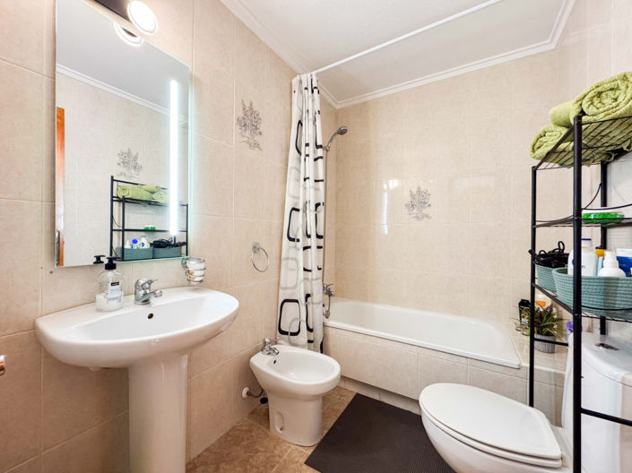 Image No.14-1 Bed Apartment for sale