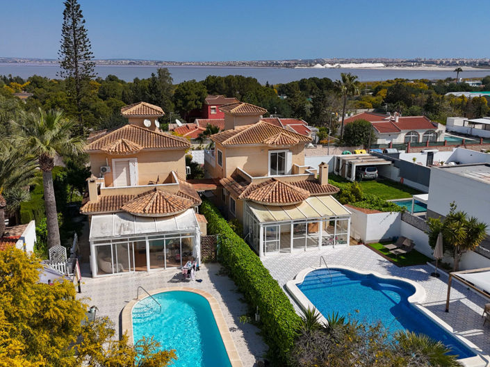 Image No.43-3 Bed Villa for sale