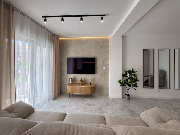 Image No.12-3 Bed Apartment for sale