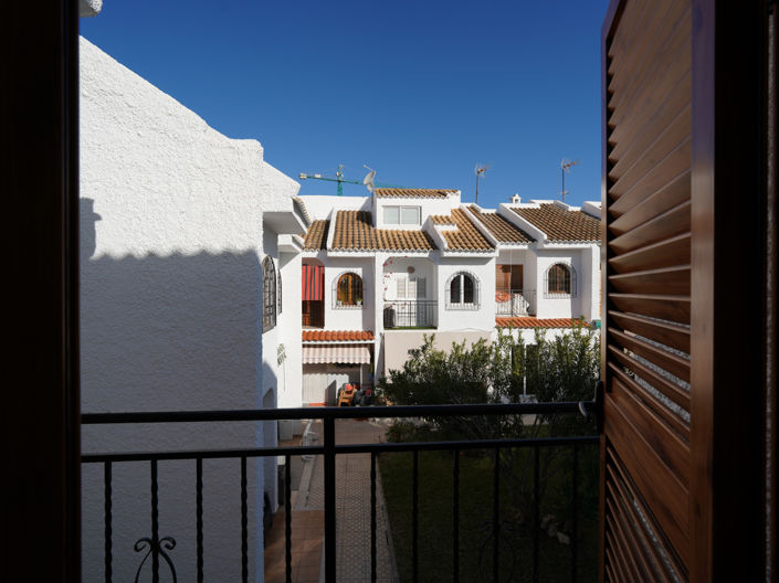 Image No.12-2 Bed Townhouse for sale