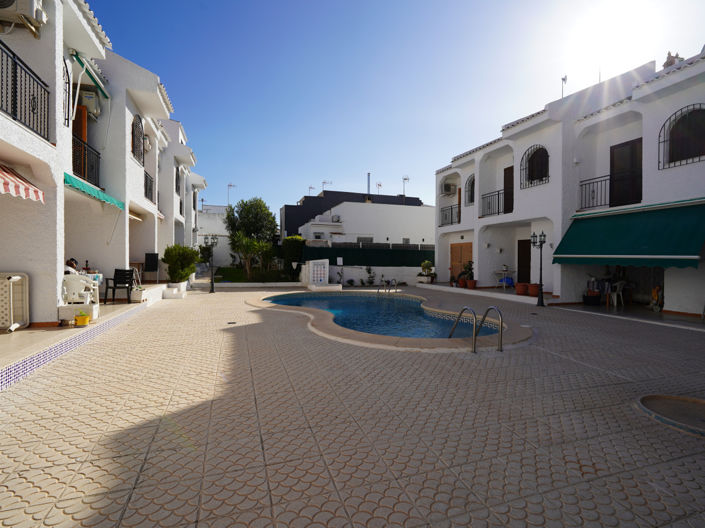 Image No.2-2 Bed Townhouse for sale