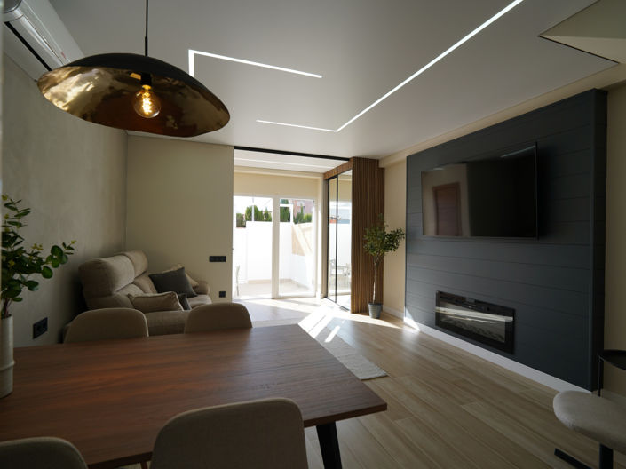 Image No.21-2 Bed Townhouse for sale